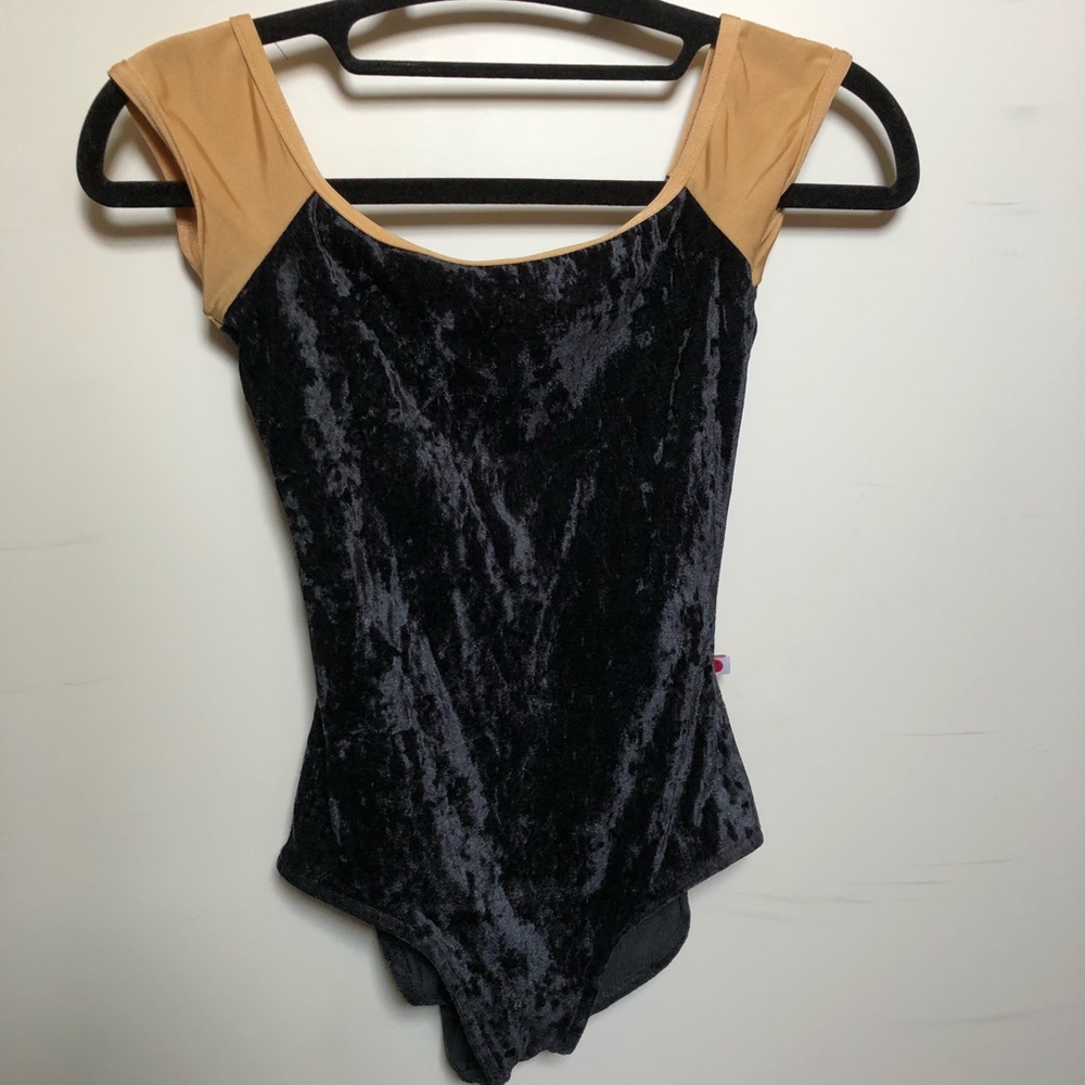 CUSTOM YUMIKO LEOTARD style: Wendy